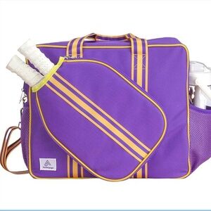 Pickle ball holder set